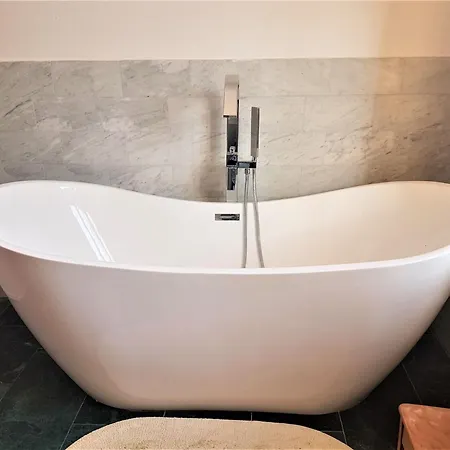 Superior Komfort Mit Wallbox By Interhome *